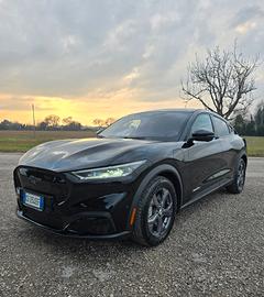 Ford Mustang MACH-E COME NUOVA