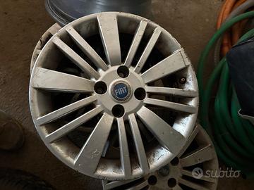 Cerchi alluminio fiat