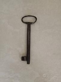 Chiave d'epoca, lunga 11 cm