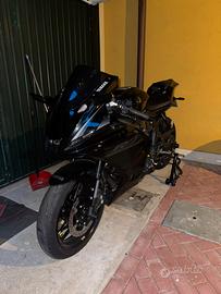YAMAHA R7 2026