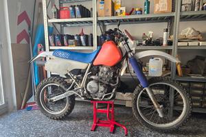 HONDA XR 600 R