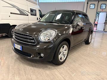 MINI Countryman Mini One Countryman ADATTA A NE