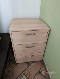 Comodino legno chiaro