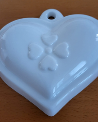 Porcellana bianca: stampo per dolce a forma di ?