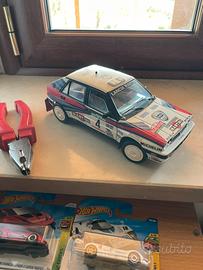 Auto modellino Lancia Delta