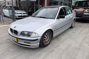 Bmw 320 320i cat 4 porte Attiva