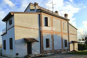 Casa indipendente a Castel Bolognese 4 locali