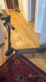 Monopattino elettrico xiaomi 4 pro