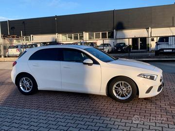 MERCEDES-BENZ A 180 d AUTOMATIC BUSINESS EXTRA A