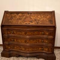 Como’ e cassettiera con intarsi + rete