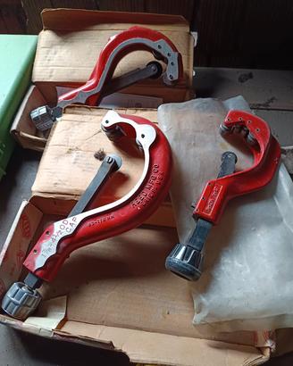 attrezzatura per tubazioni scarichi polietilene 