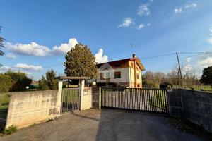 CASA INDIPENDENTE A FIUME VENETO