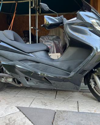 Suzuki burgman 400