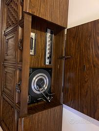 Mobile giradischi e radio della Zenit