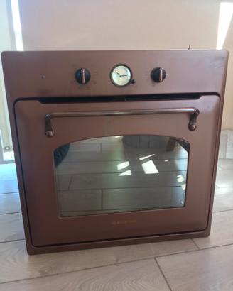 Forno a incassi Ariston