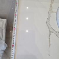 Top in quarzo per lavabo