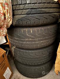 Pirelli Sottozero BMW X1 mis. 225/50 R17 Runflat
