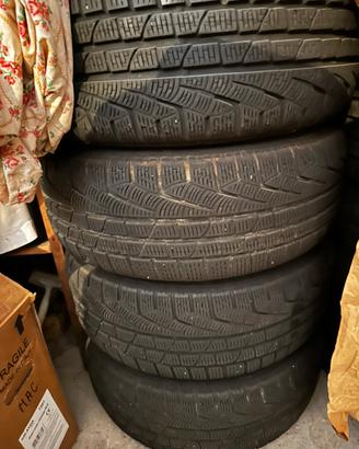 Pirelli Sottozero BMW X1 mis. 225/50 R17 Runflat
