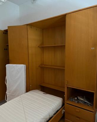 Armadio con letto a scomparsa