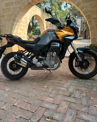 Moto Guzzi Stelvio