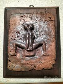 Opera bassorilievo in bronzo e legno