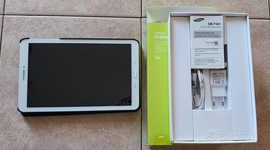 Tablet: Samsung Galaxy Tab E  Wi-Fi + 3G  SM-T561