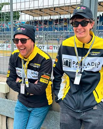 Abbigliamento per Club, Racing Team, ASD e Squadre