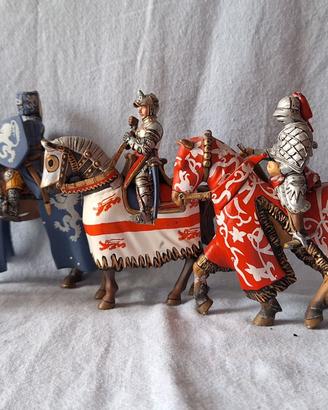 Cavalieri medievali in piombo