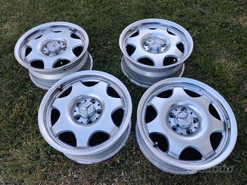 Cerchi in lega 16" per Mercedes telaio 211 