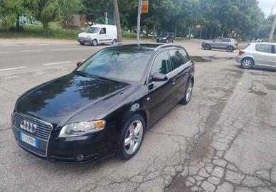 Audi A4 Avant 2.0 TDI 16V AT