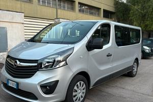 OPEL VIVARO 9 Posti Passo Lungo