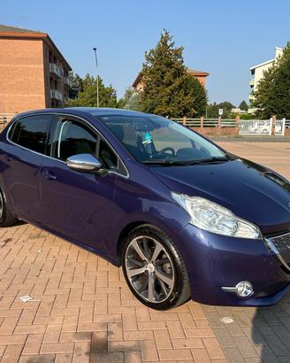 Peugeot  208 e-hdi 120 full optional