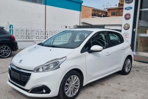 Peugeot 208 PureTech 82 5 porte Allure