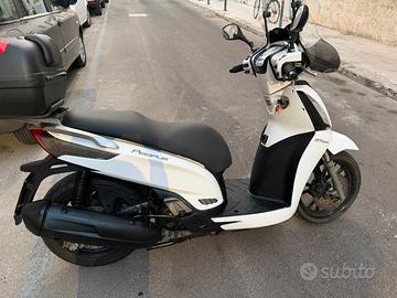 Kymco people 300 gt