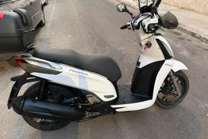 Kymco people 300 gt