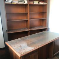 scrivania più libreria 