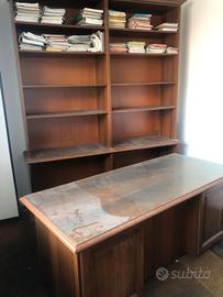scrivania più libreria 