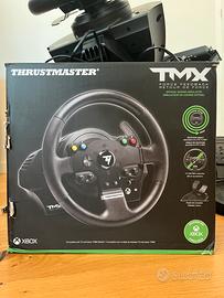 Volante Thrustmaster TMX con Supporto