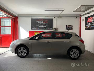 Opel Astra 1.4 benzina