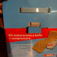 Materassino antidecubito con pompa