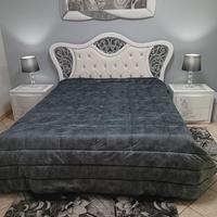 CAMERA DA LETTO MATRIMONIALE COME NUOVA