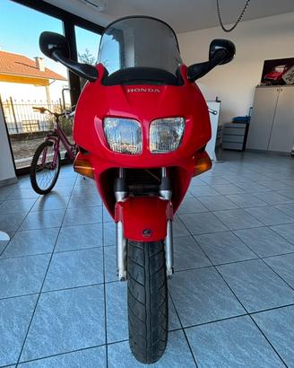 Moto Honda VFR 750