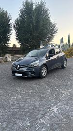 Renault Clio dCi 8V 75 CV 5 porte Moschino Life