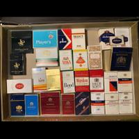 Collezione di 74 Pacchetti di Sigarette “VUOTI”