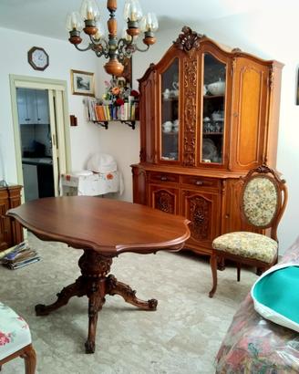 Sala completa di credenza, tavolo e 6 sedie