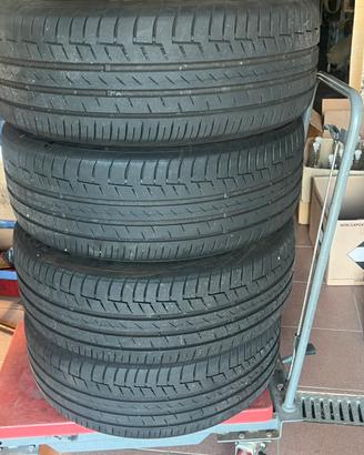 4 gomme con cerchioni kona