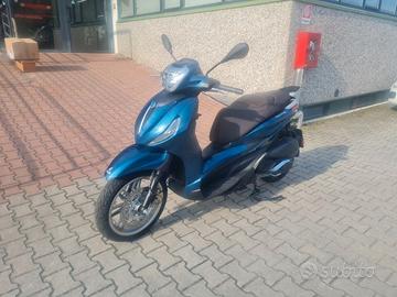 Piaggio Beverly 300 - 2024