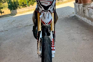 Hm (Honda) CRM 125 dérapage competition