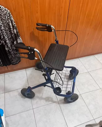 Deambulatore con seduta