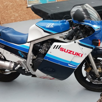 Suzuki GSX r 750